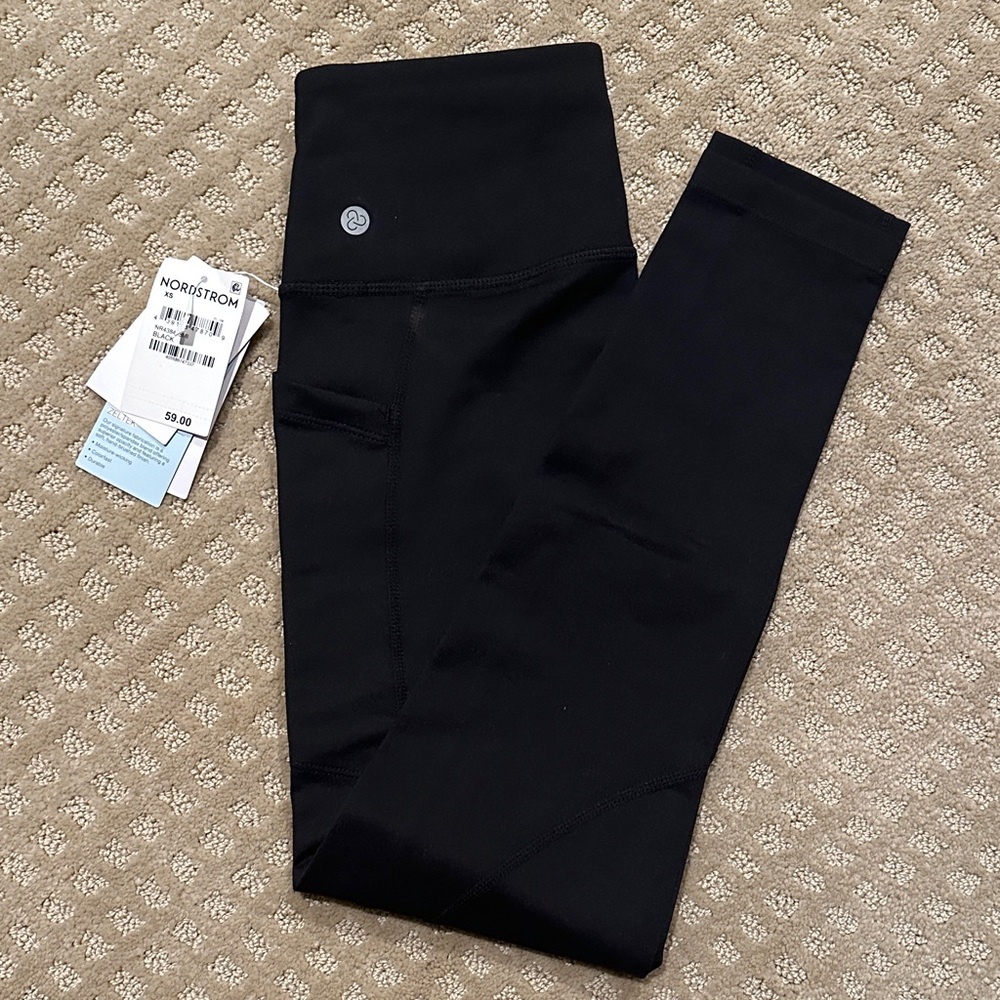 Zella Black High-Waist 7/8 Live-in Leggings with pockets on the side